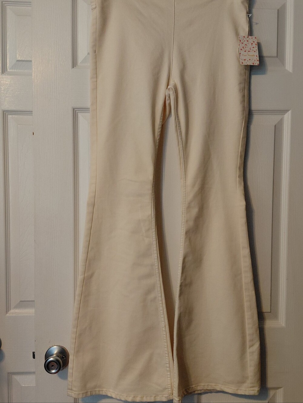 Free People Penny Pull On Bell Bottom Flare Pants Worn White NWT Size 30 - Picture 2 of 10